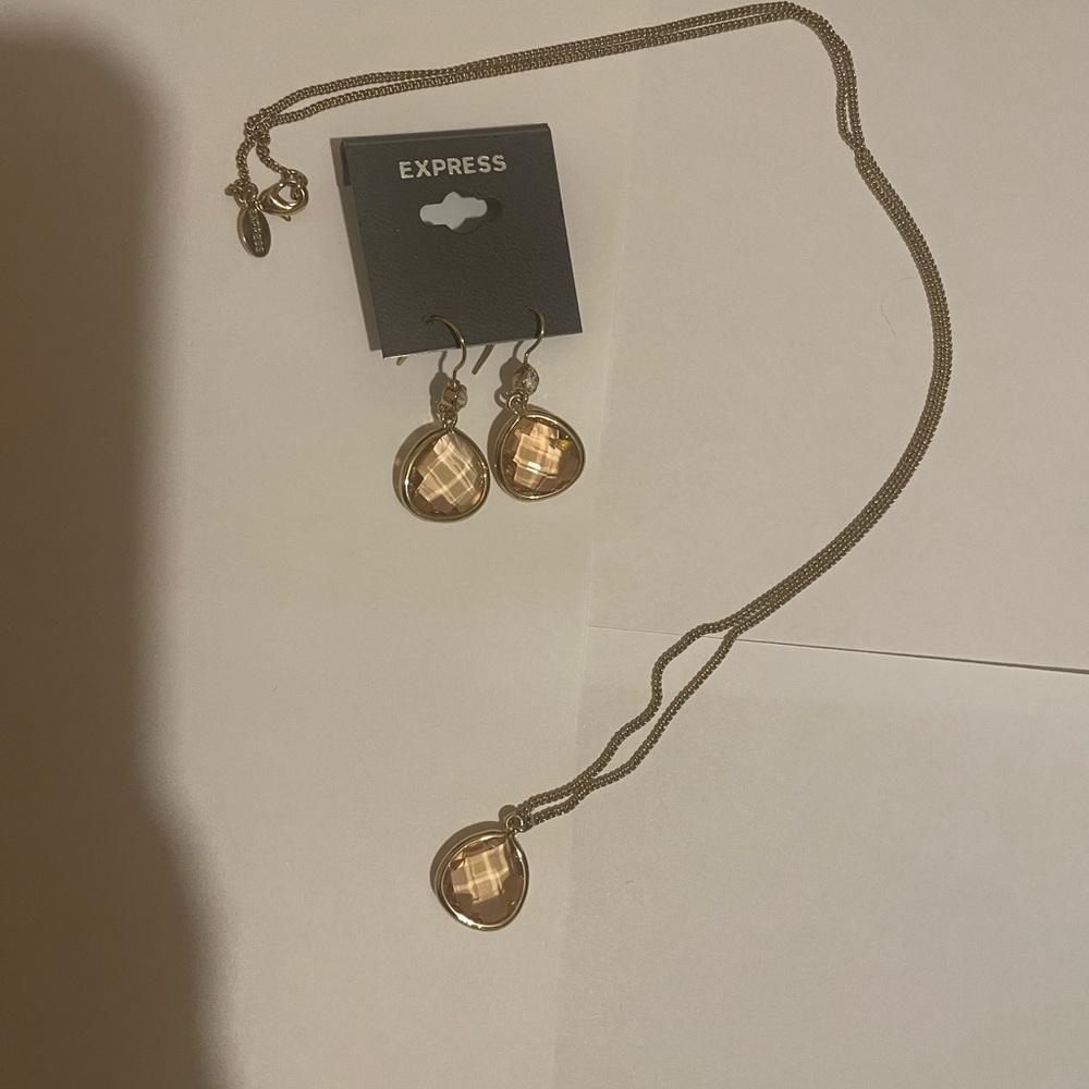 Express Gold Pendant Necklace and Earring Set